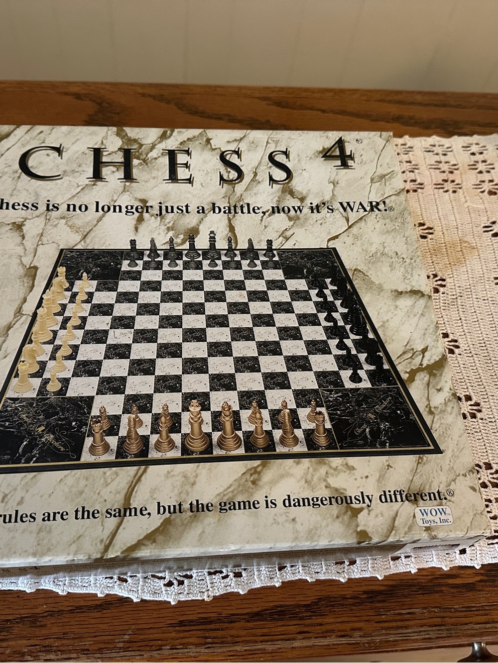 WOW Toys Marble Chess 4 Set - Black, White, Gold